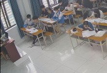 The teacher dangling shoeplay and dipping many times during class 40