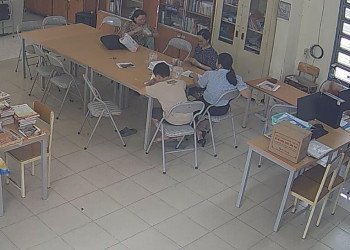 Let's watch the teacher dipping shoeplay in her office 62