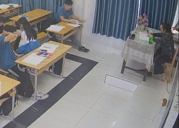 The fat pretty teacher remove shoes relax her tired feet