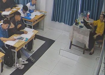 Our teacher shoeplay queen in new heels today