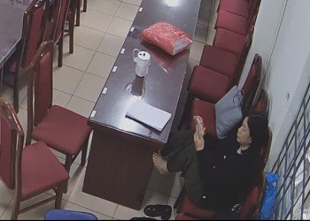 The teacher dipping and shoeplay after class in her office 41