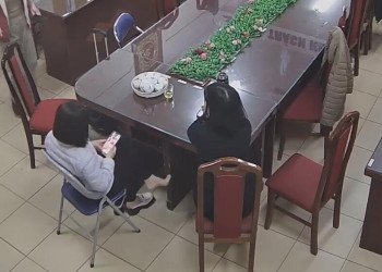 The teacher dipping and shoeplay after class in her office 43