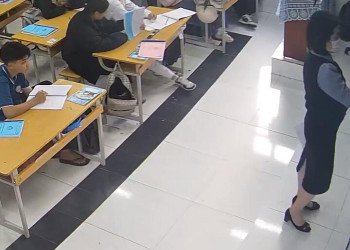 I wish she in nylon next time 32