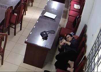 The teacher dangling and shoeplay after class in her office 52