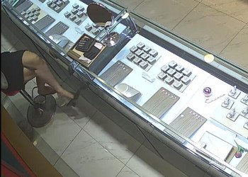 Still waiting for them in nylons 2