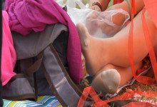 The middle age lady's remove heels relax her tired sexy nylon feet 5