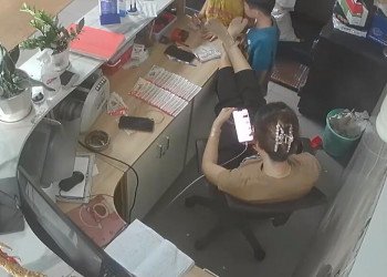 Her short stockings are very special