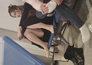 The pretty girl remove boots show us her sexy feet