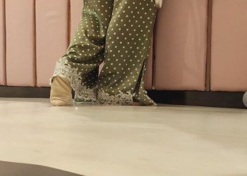 The young mother's sexy nylon sole 7