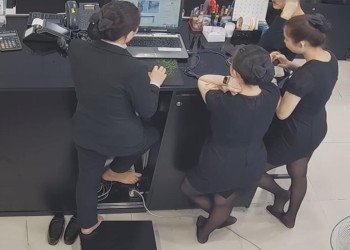 The jewelry store hostess in black nylon show us her cute feet! 287