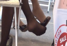 2xhostess dipping shoeplay at same time 7