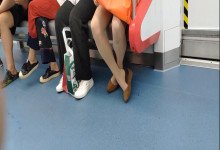 The girl great dipping shoeplay on the subway 3