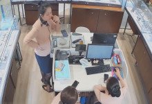 It is so lucky to watch her stand up shoeplay