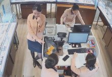 The jewelry store hostess in black nylon dipping shoeplay 30