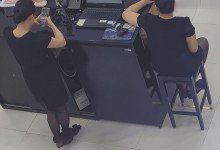 The heels look the same but the shoeplay queen  are different