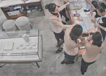 They shoeplayed for a full hour and a half!