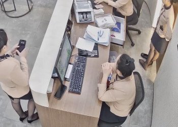 The jewelry store hostess in black nylon gave us a shoeplay lesson 9