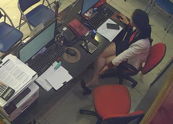 They'll be wearing stockings in two weeks 5