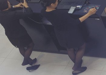 The jewelry store hostess in black nylon show us her cute feet! 286