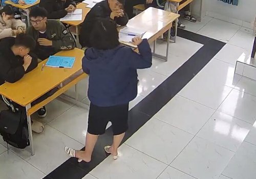 I wish she in nylon next time 38