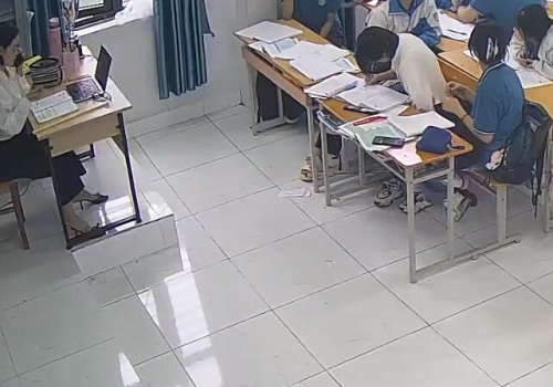 I wish she in nylon next time 44