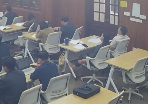 I wish she in nylon next time 49