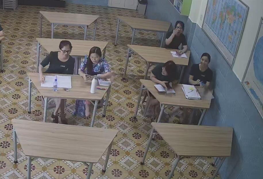 Teachers are having their weekly meeting 4