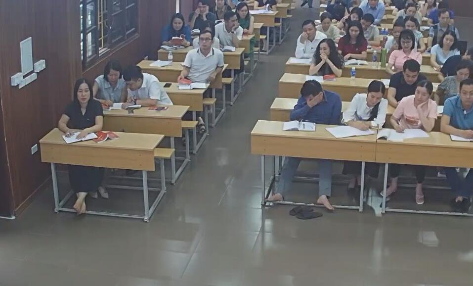 I wish she in nylon next time 21