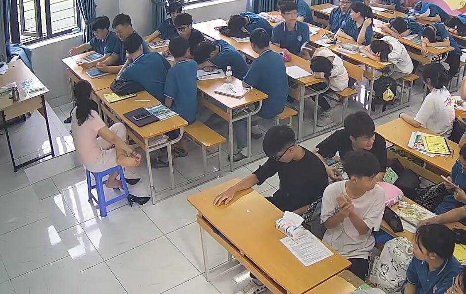 She is the shoeplay queen of teachers 23