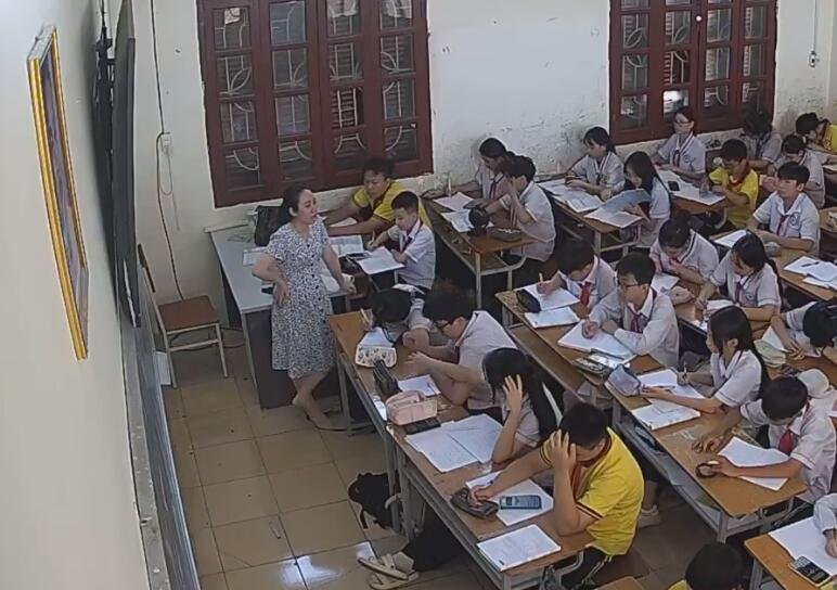 The new middle school teacher great dipping and shoeplay 23