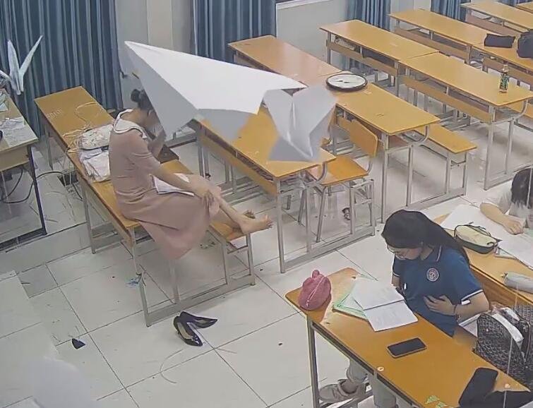 She is the shoeplay queen of teachers 39