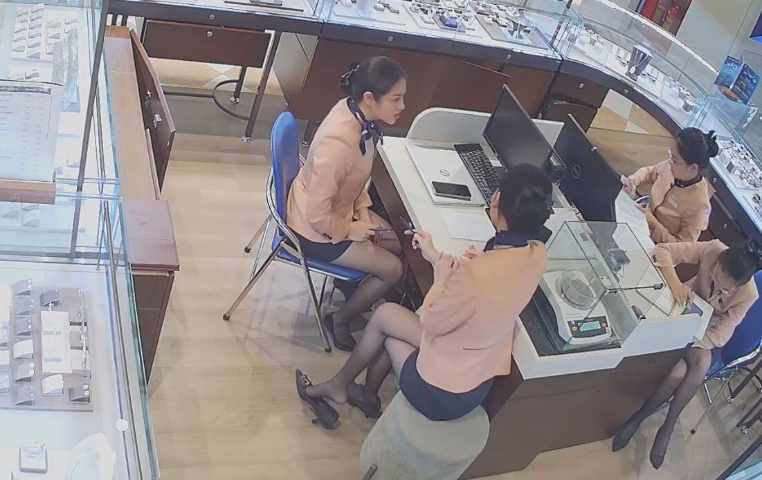 The jewelry store hostess in black nylon danging shoeplay 40