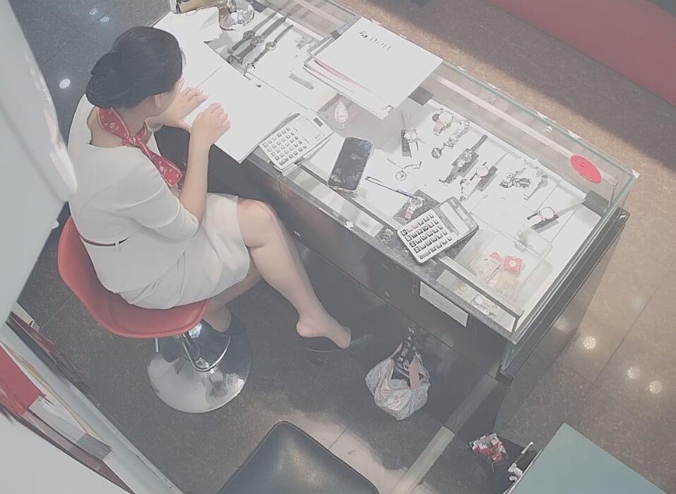 Get more closer to her dangling shoeplay feet 15