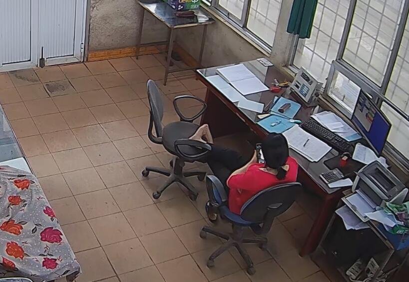 The office lady in blue uniform great dangling shoeplay in office 5