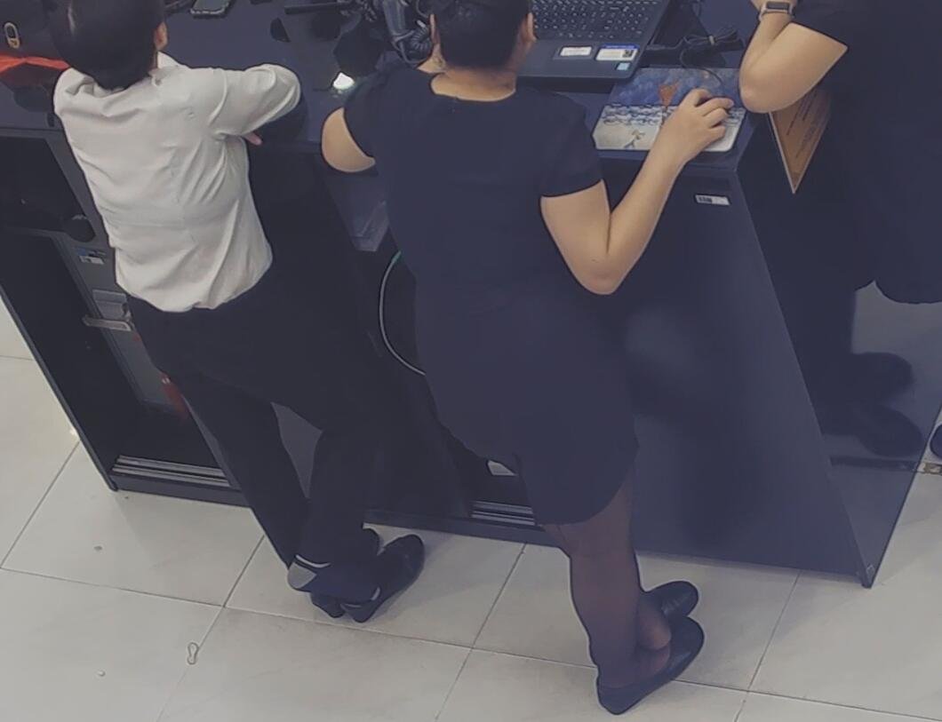 The jewelry store hostess in black nylon show us her cute feet! 182