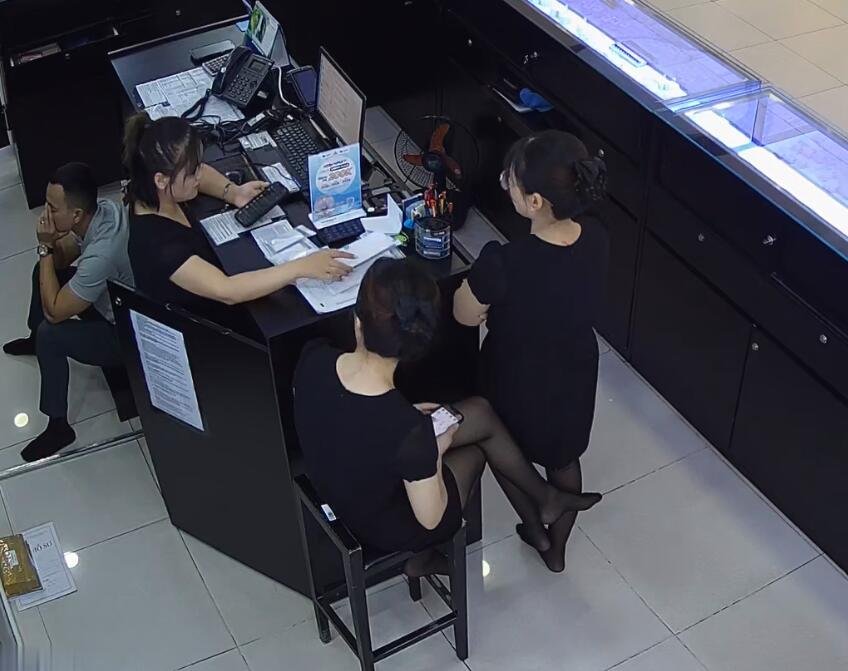 The jewelry store hostess in black nylon show us her cute feet! 186