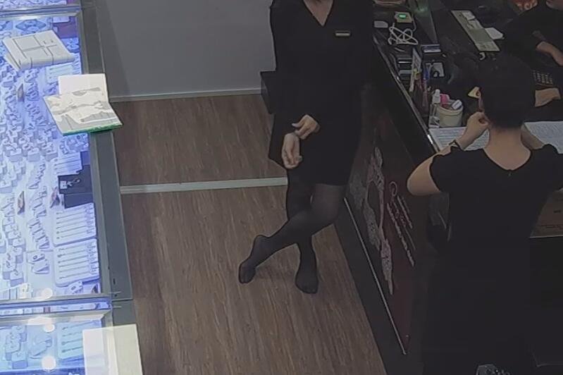 The jewelry store hostess in black nylon show us her cute feet! 191